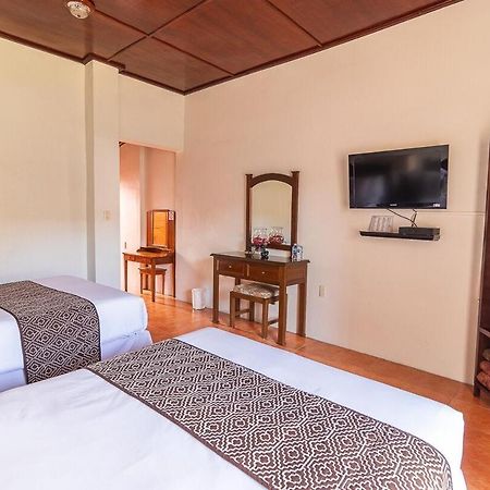 Hotel Dona Juana Tlacotalpan Buitenkant foto